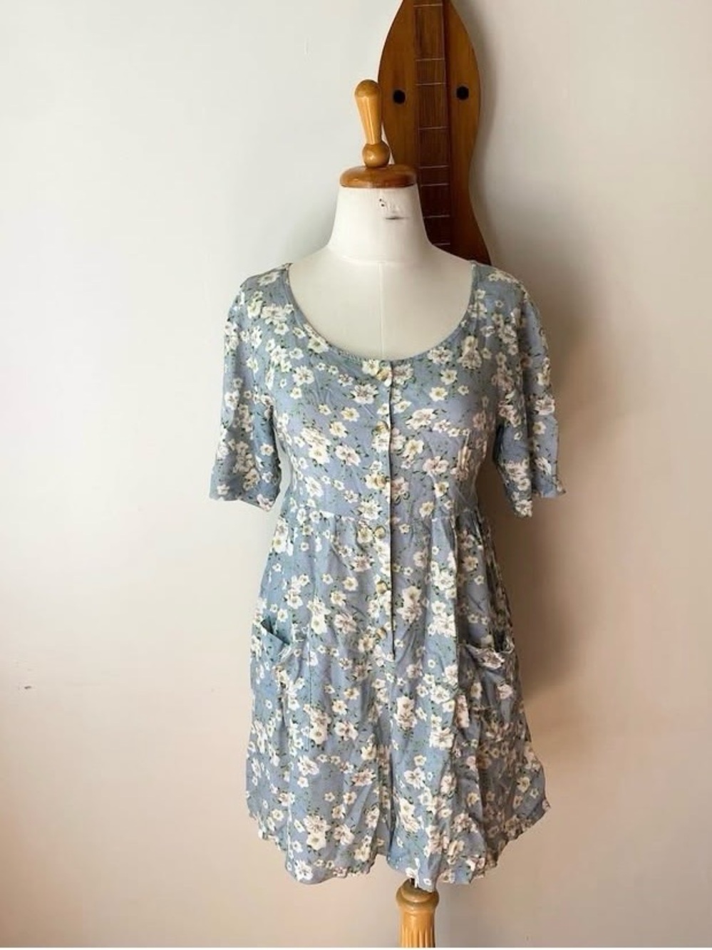 Vintage Floral Scoop Neck Romper